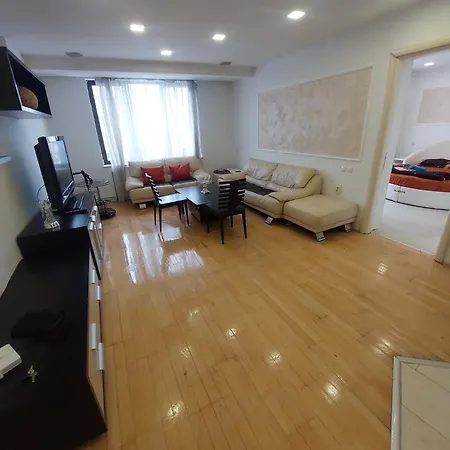Penthouse Above The Center Apartament