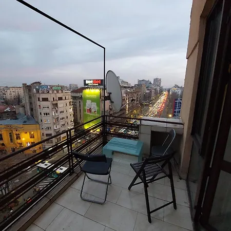 Διαμέρισμα Penthouse Above The Center *
